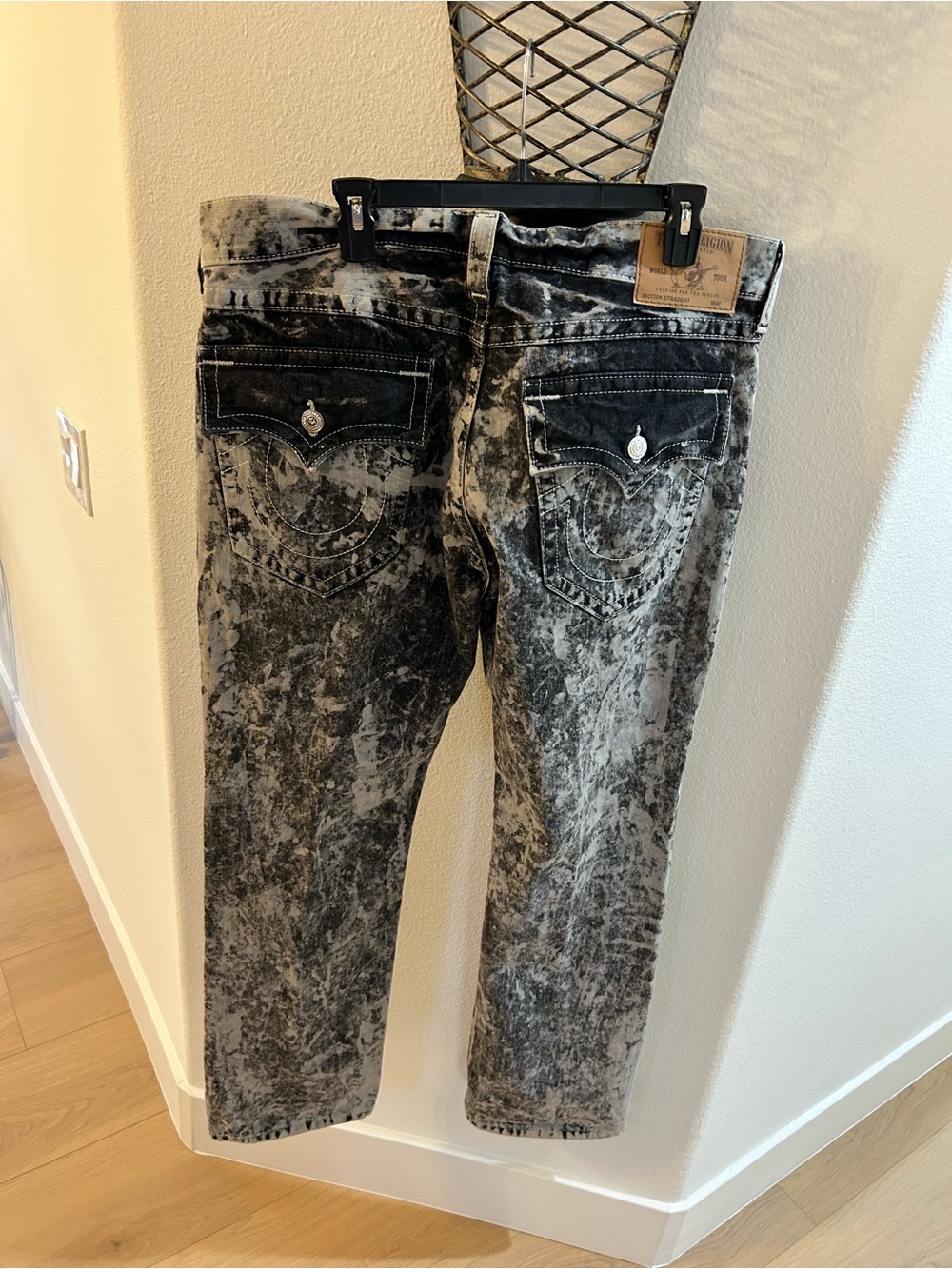 Men’s True Religion Acid Straight Wash Gray & Black Jeans Stylish Denim 38 x 34 - Picture 5 of 11
